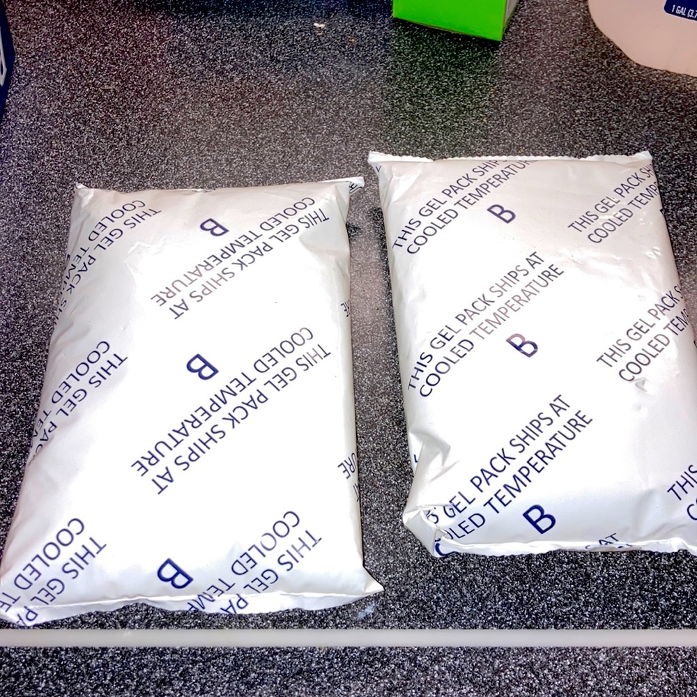 Cooler ice packs gel